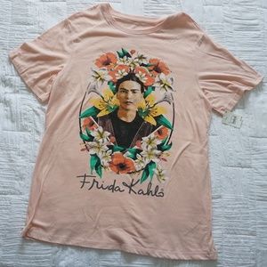 FRIDA KAHLO 🌺🌸❇️ tee